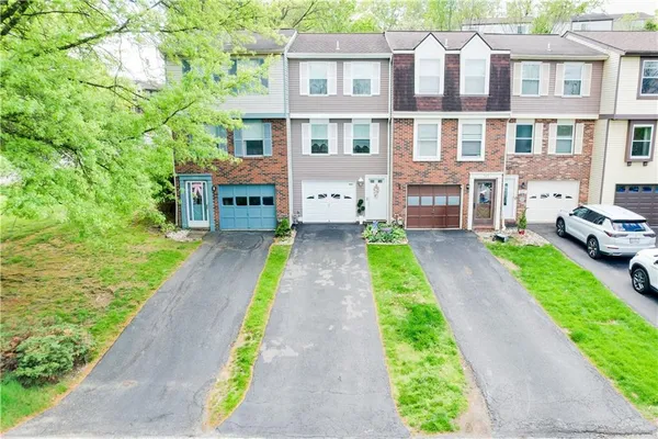 $215,900 | 503 Winesap Drive, Bridgeville, PA 15017