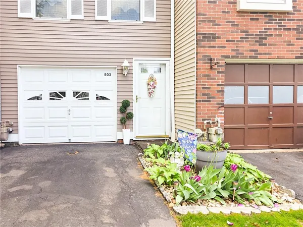 $215,900 | 503 Winesap Drive, Bridgeville, PA 15017