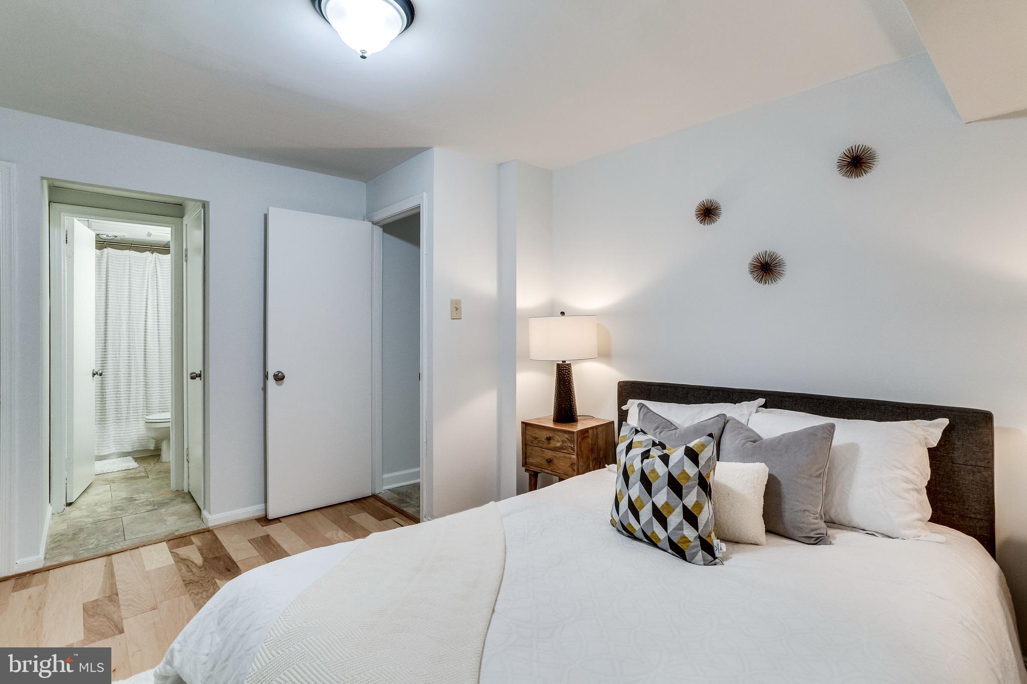 1855 Calvert Street Northwest, Unit 2 Washington, DC 20009 - Photo 14 of 22 Gallery Image 14