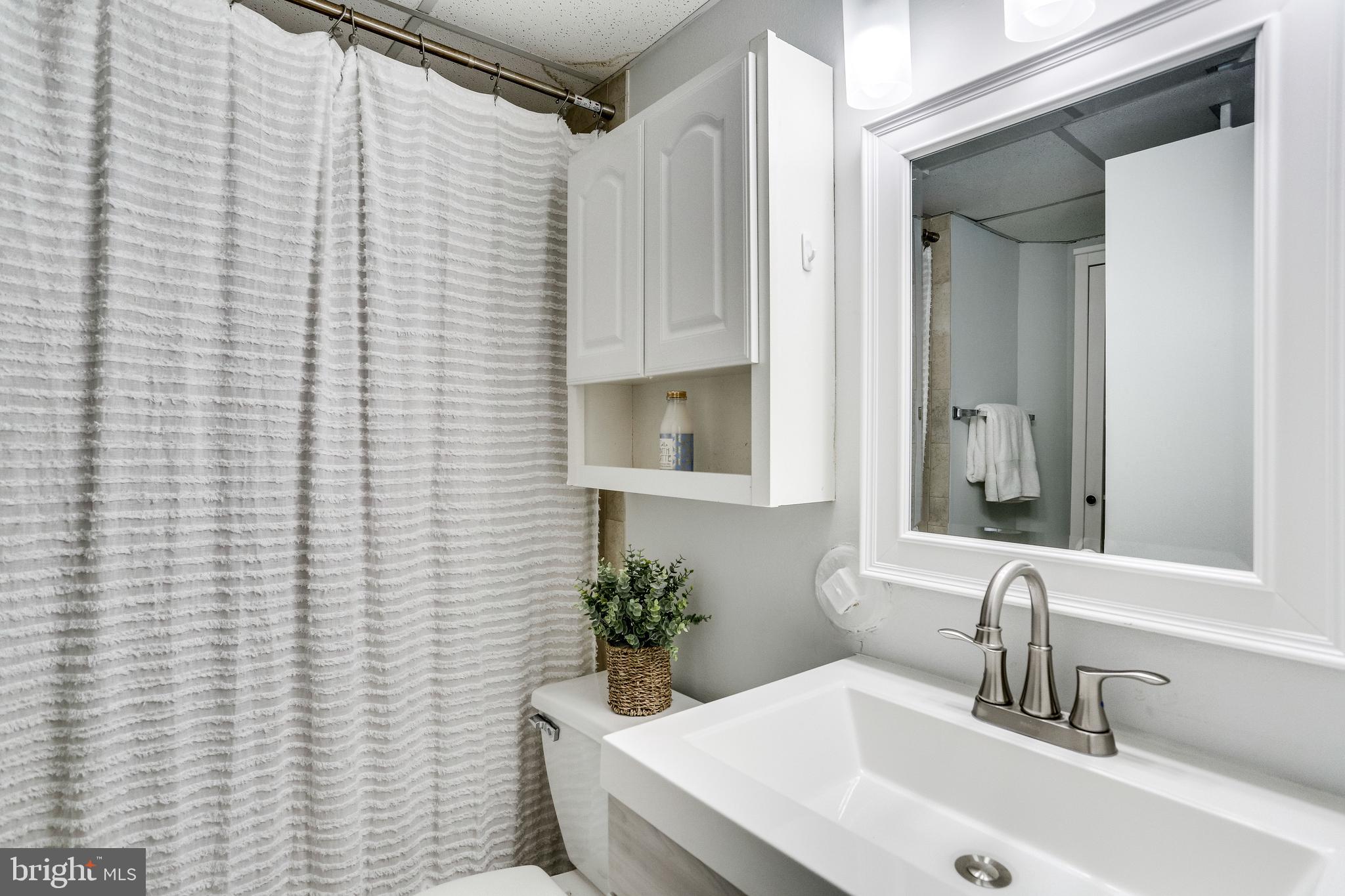 1855 Calvert Street Northwest, Unit 2 Washington, DC 20009 - Photo 15 of 22 Gallery Image 15