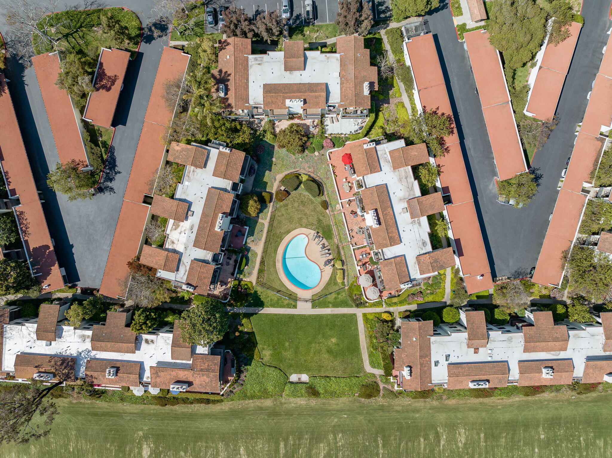 3375 Foothill Road, Unit 524 Carpinteria, CA 93013 - Photo 4 of 22 04 - Polo Condos (Aerial)