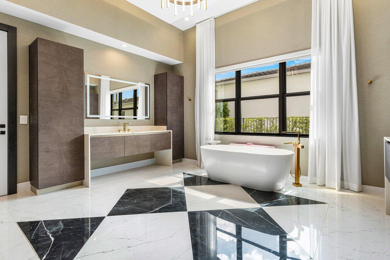 9625 Vescovato Way Boca Raton, FL 33496 - Photo 22 of 94 021-9625VescovatoWay-BocaRaton-FL-33496-