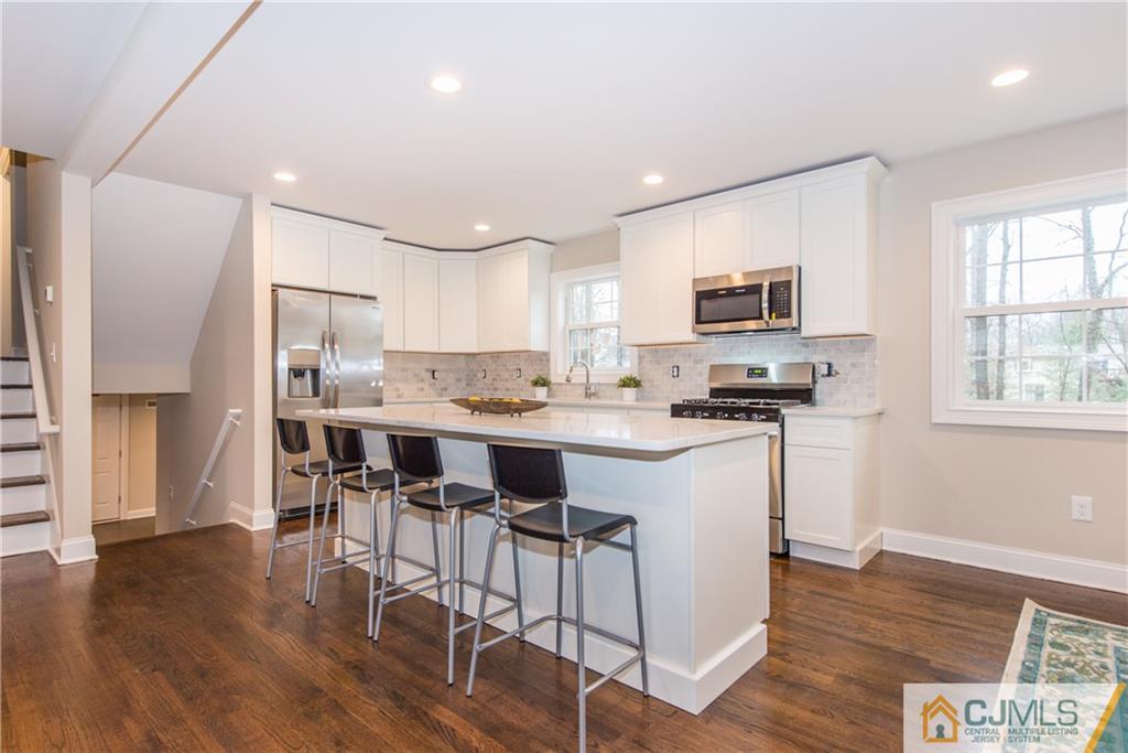 9 Huntington Road Edison, NJ 08820 - Photo 14 of 33 Gallery Image 14