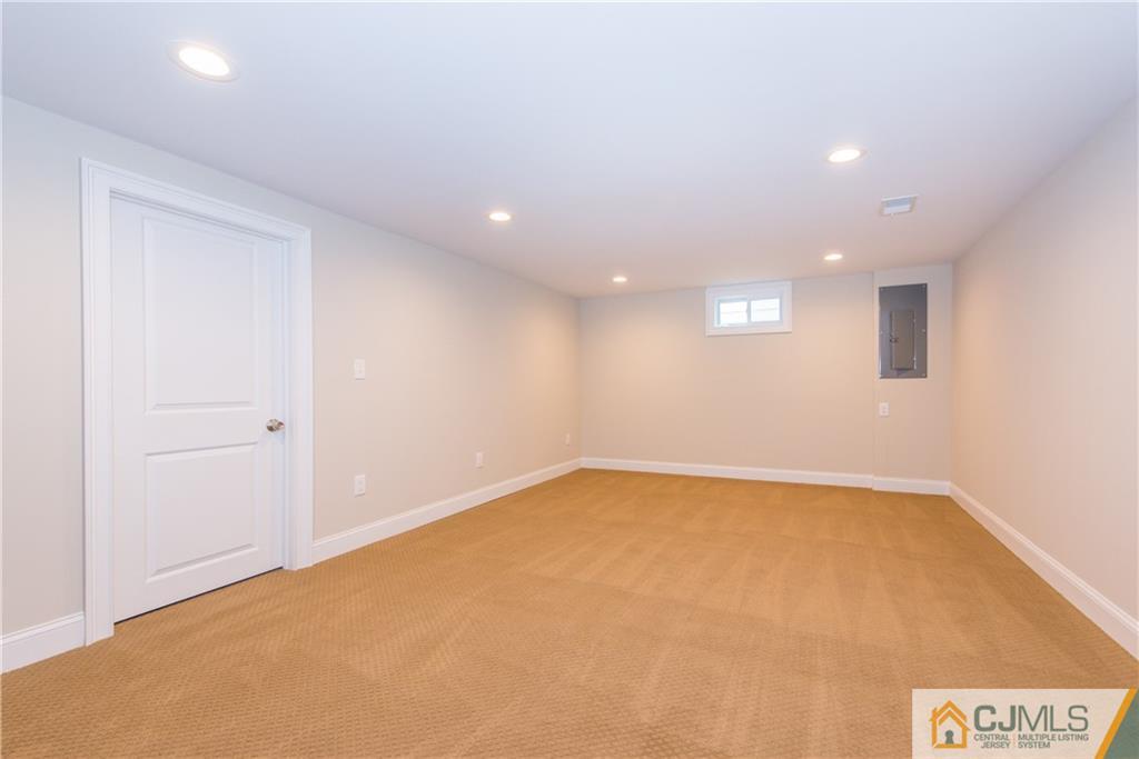 9 Huntington Road Edison, NJ 08820 - Photo 31 of 33 Gallery Image 31