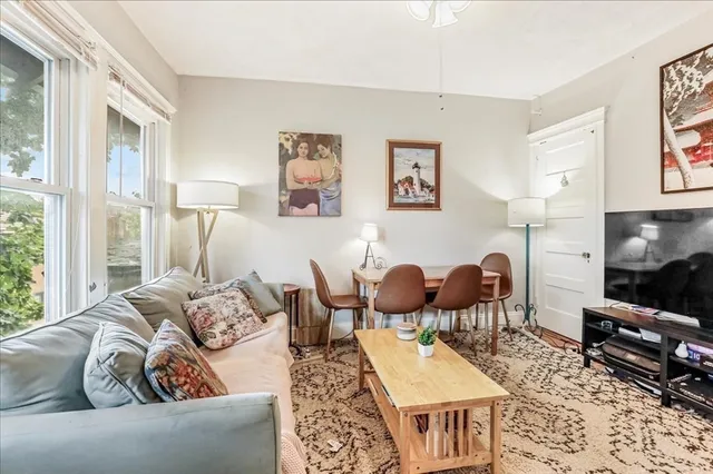 $3,900 | 1619 Massachusetts Avenue, Unit PH37, Cambridge, MA 02138