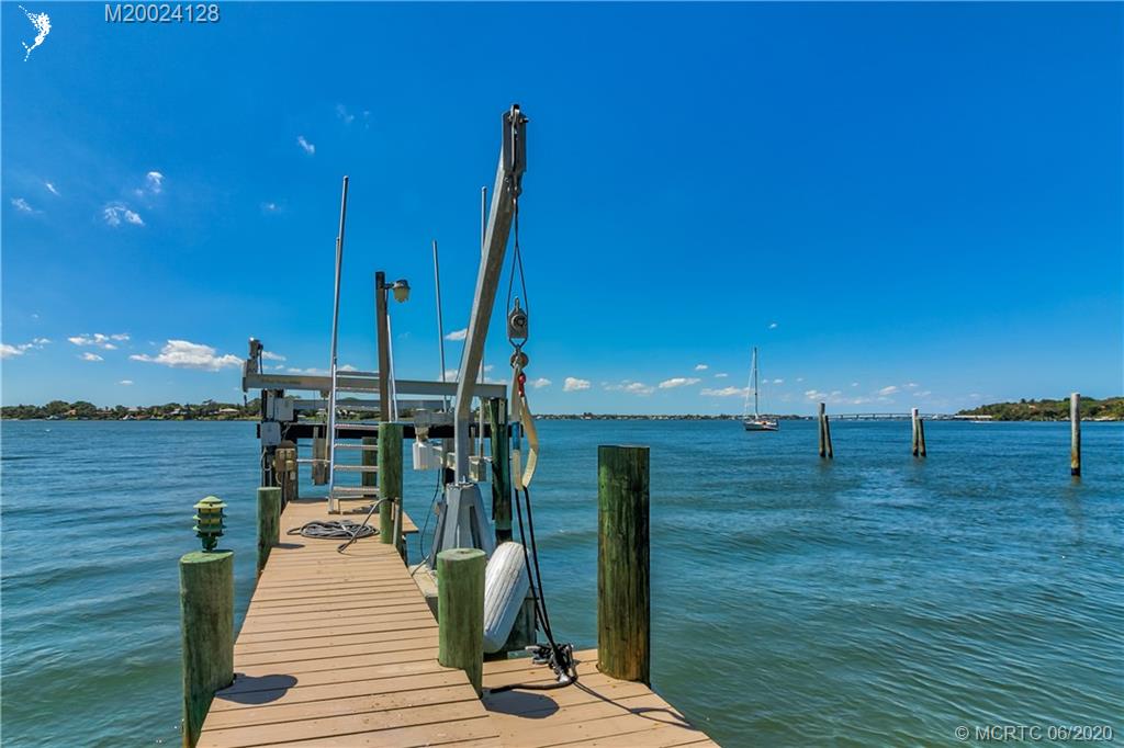 17 West High Point Road Stuart, FL 34996 - Photo 5 of 23