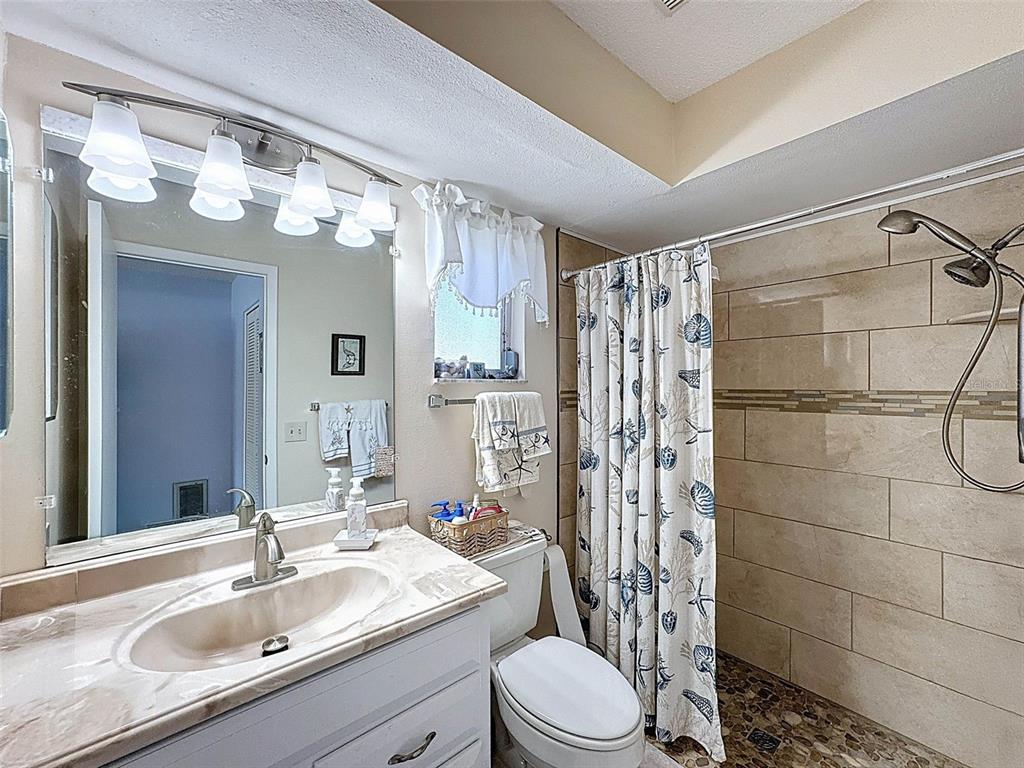 8340 Divot Way Port Richey, FL 34668 - Photo 27 of 48 Gallery Image 27