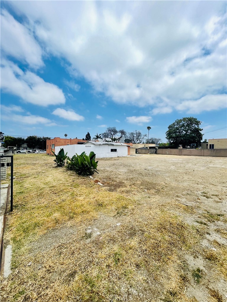 7312 9th Street Buena Park, CA 90621 - Photo 3 of 5 a view of an ocean