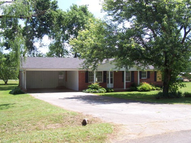 404 Spring Valley Boulevard Southwest Calhoun, GA 30701 - Photo 1 of 1 Main View