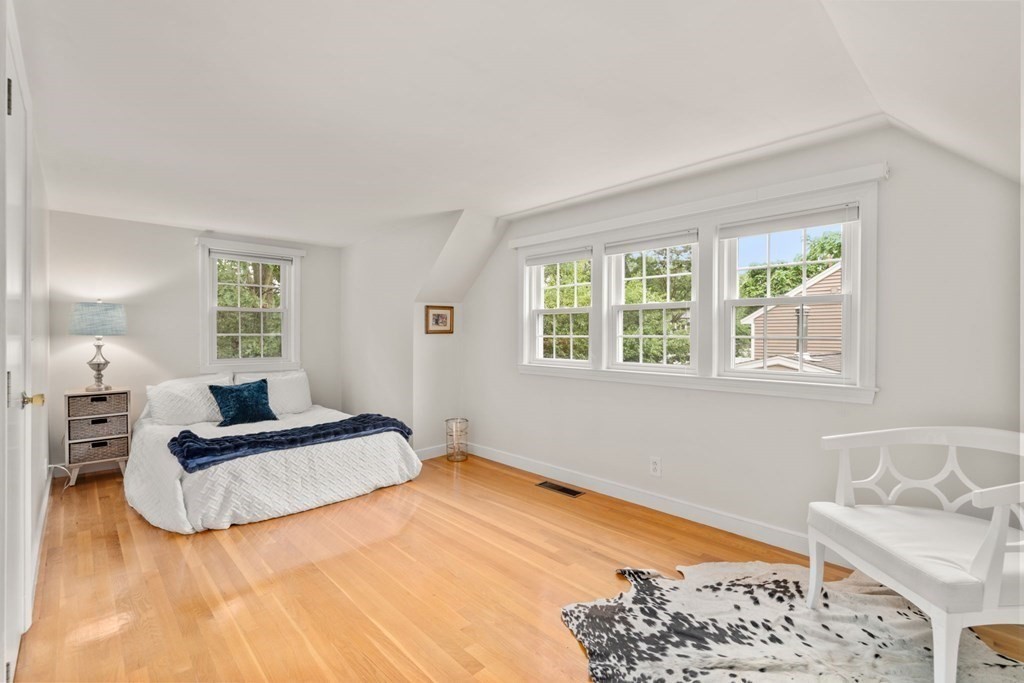 137 Ledgewood Road Dedham, MA 02026 - Photo 11 of 22 Gallery Image 11