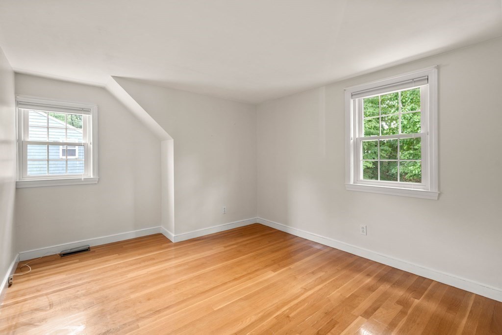 137 Ledgewood Road Dedham, MA 02026 - Photo 13 of 22 Gallery Image 13