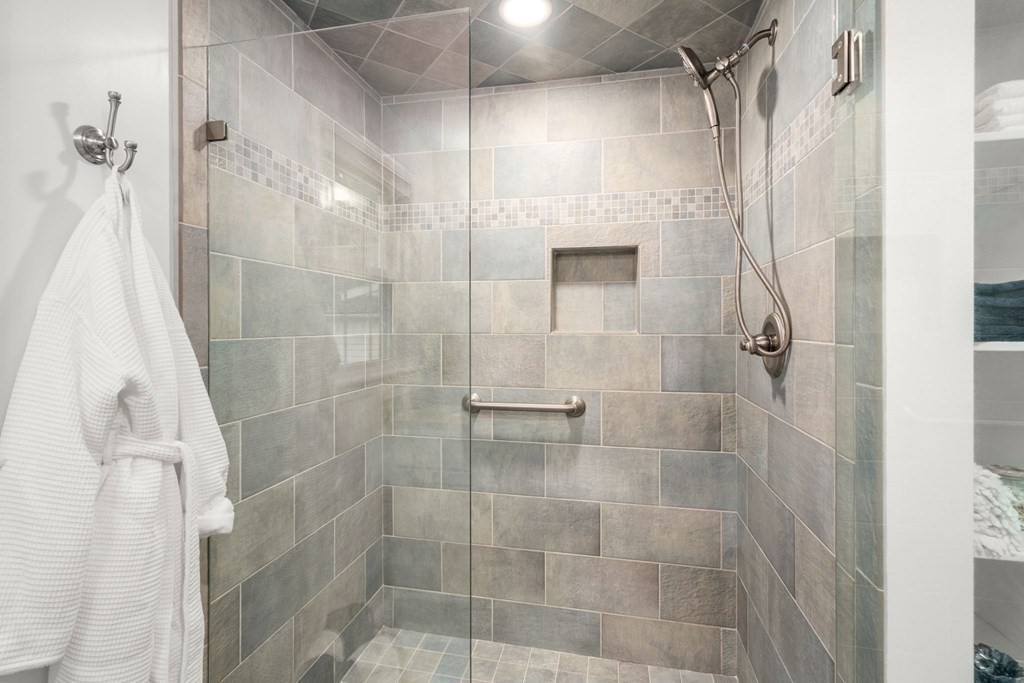 137 Ledgewood Road Dedham, MA 02026 - Photo 15 of 22 Gallery Image 15