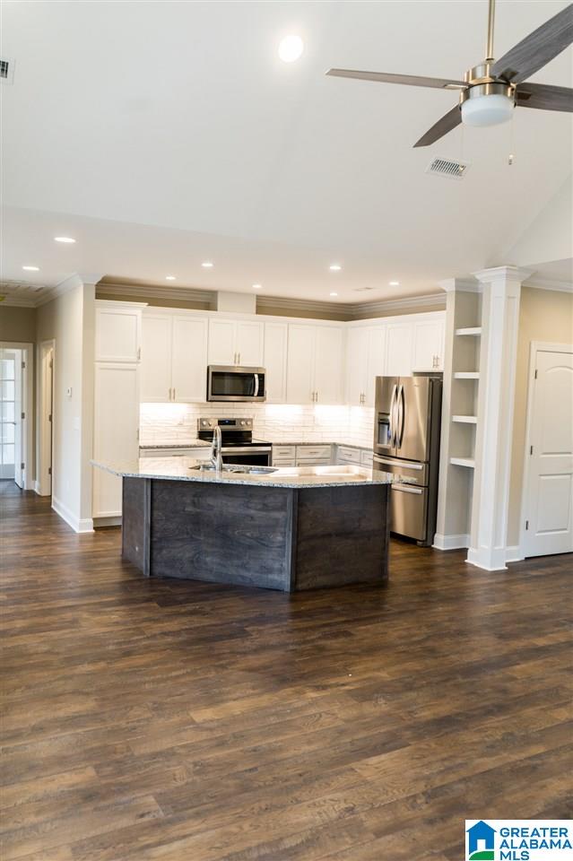 504 9th Street Clanton, AL 35045 - Photo 10 of 33