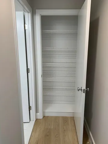 $2,400 | 2 Stonehill Drive, Unit 3F, Stoneham, MA 02180