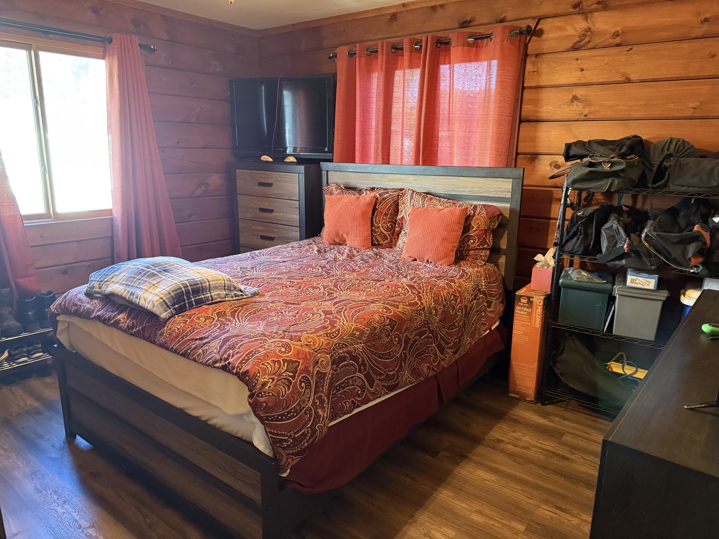 211 Walleye Circle Wilmington, IL 60481 - Photo 11 of 15 a bed sitting in a bedroom next to a window