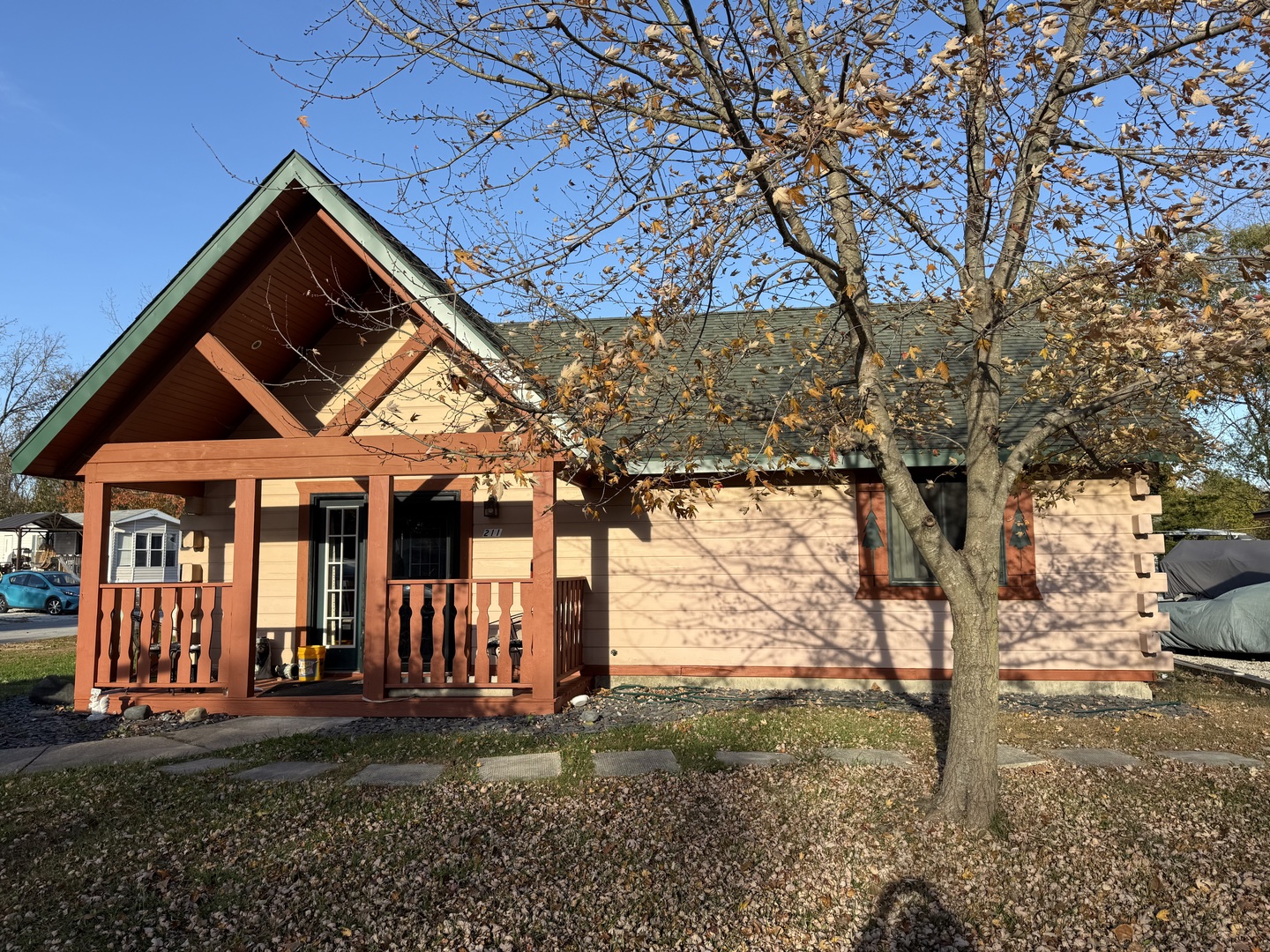 211 Walleye Circle Wilmington, IL 60481 - Photo 5 of 15 a front view of a house with a yard