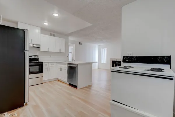 $1,150 | 4201 Terrestrial Drive, Unit 122, Las Vegas, NV 89115