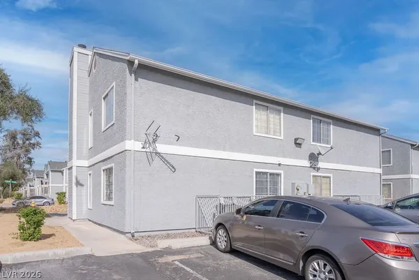 $1,150 | 4201 Terrestrial Drive, Unit 122, Las Vegas, NV 89115