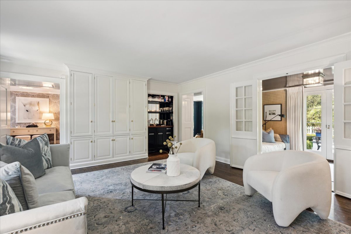 340 Crescent Drive Lake Bluff, IL 60044 - Photo 11 of 43