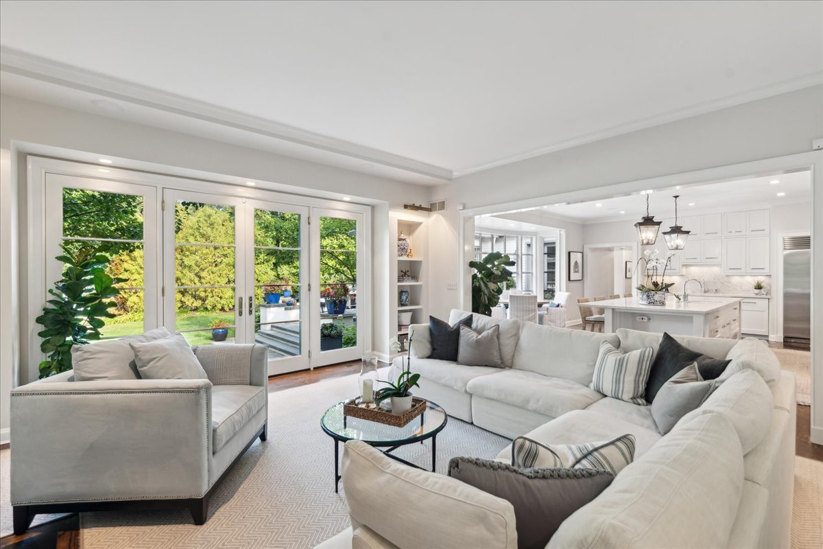 340 Crescent Drive Lake Bluff, IL 60044 - Photo 22 of 43