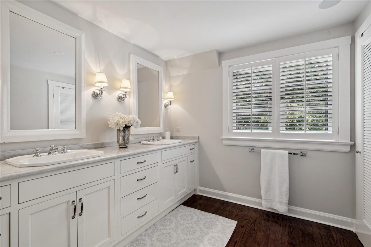 340 Crescent Drive Lake Bluff, IL 60044 - Photo 27 of 43