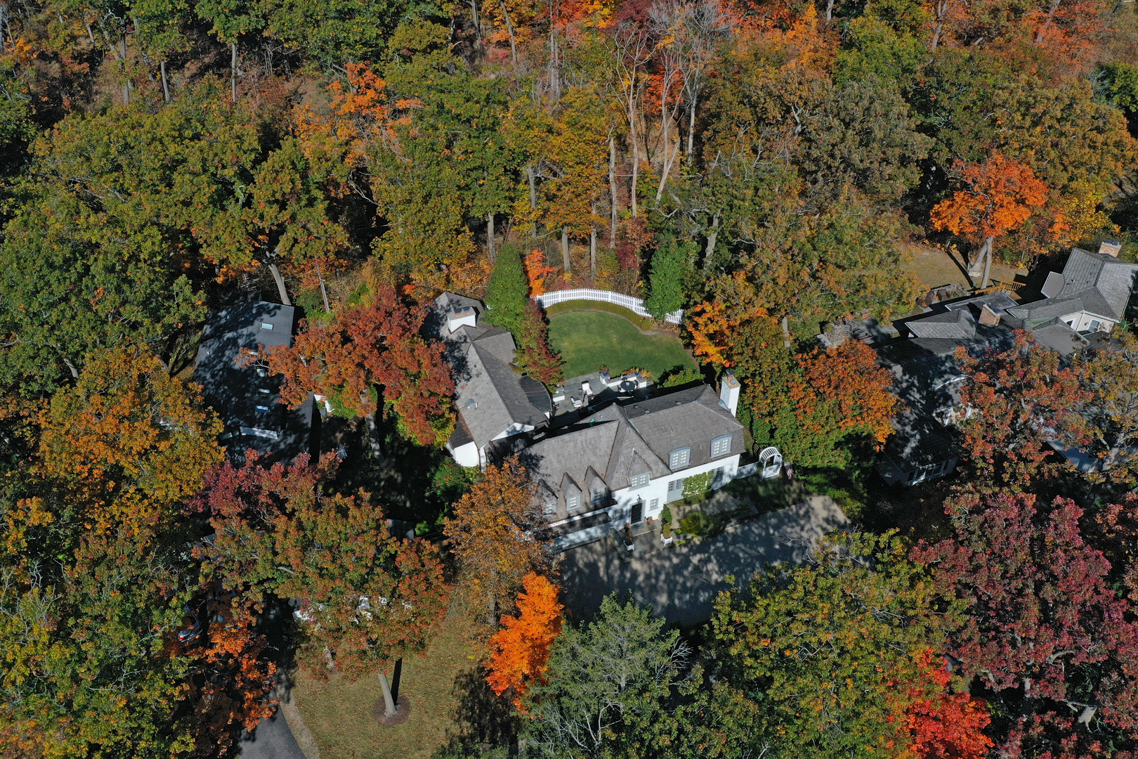 340 Crescent Drive Lake Bluff, IL 60044 - Photo 39 of 43