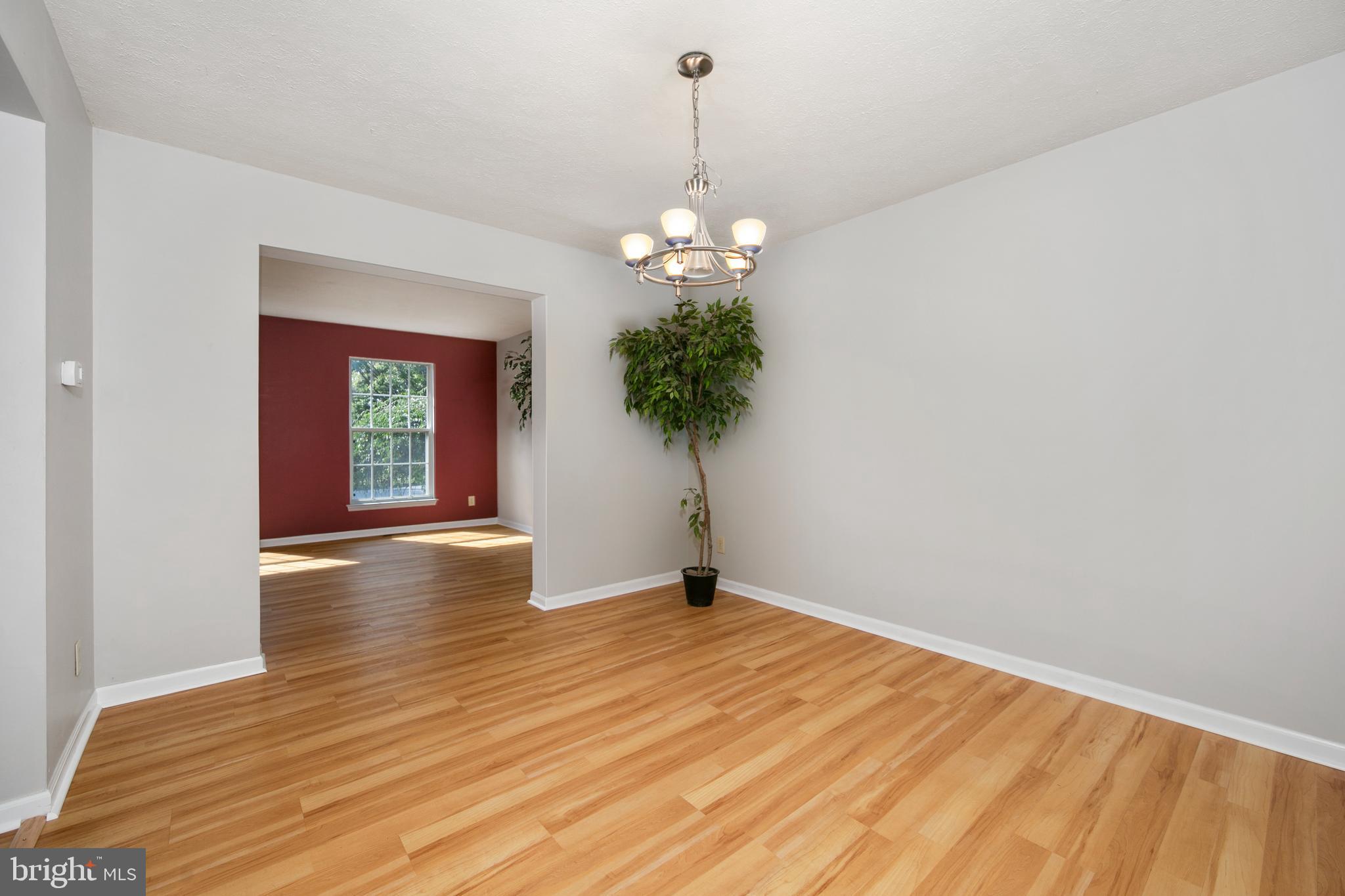 47 Red Bank Drive Sicklerville, NJ 08081 - Photo 11 of 45 Dining Room