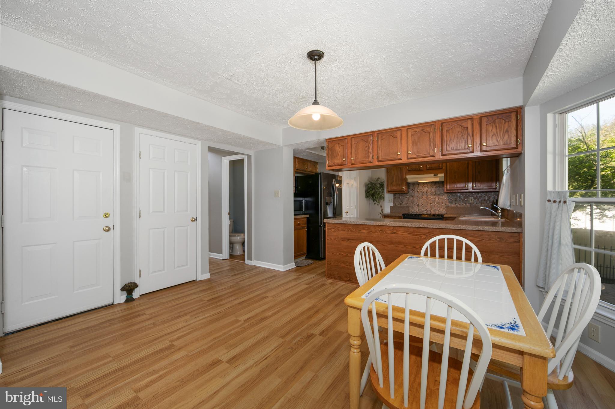 47 Red Bank Drive Sicklerville, NJ 08081 - Photo 17 of 45 Kitchen Eating Area