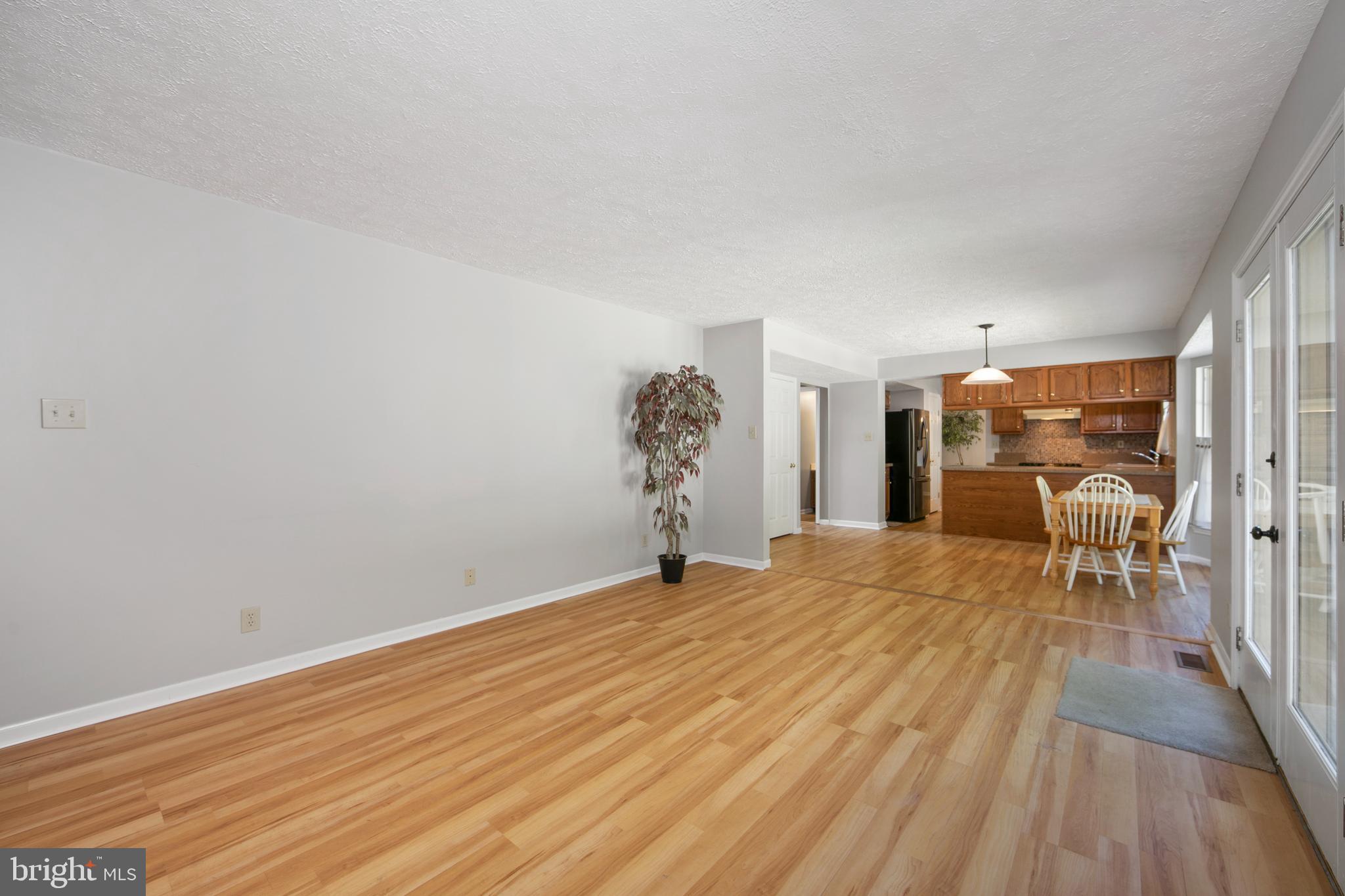 47 Red Bank Drive Sicklerville, NJ 08081 - Photo 20 of 45 Family Room