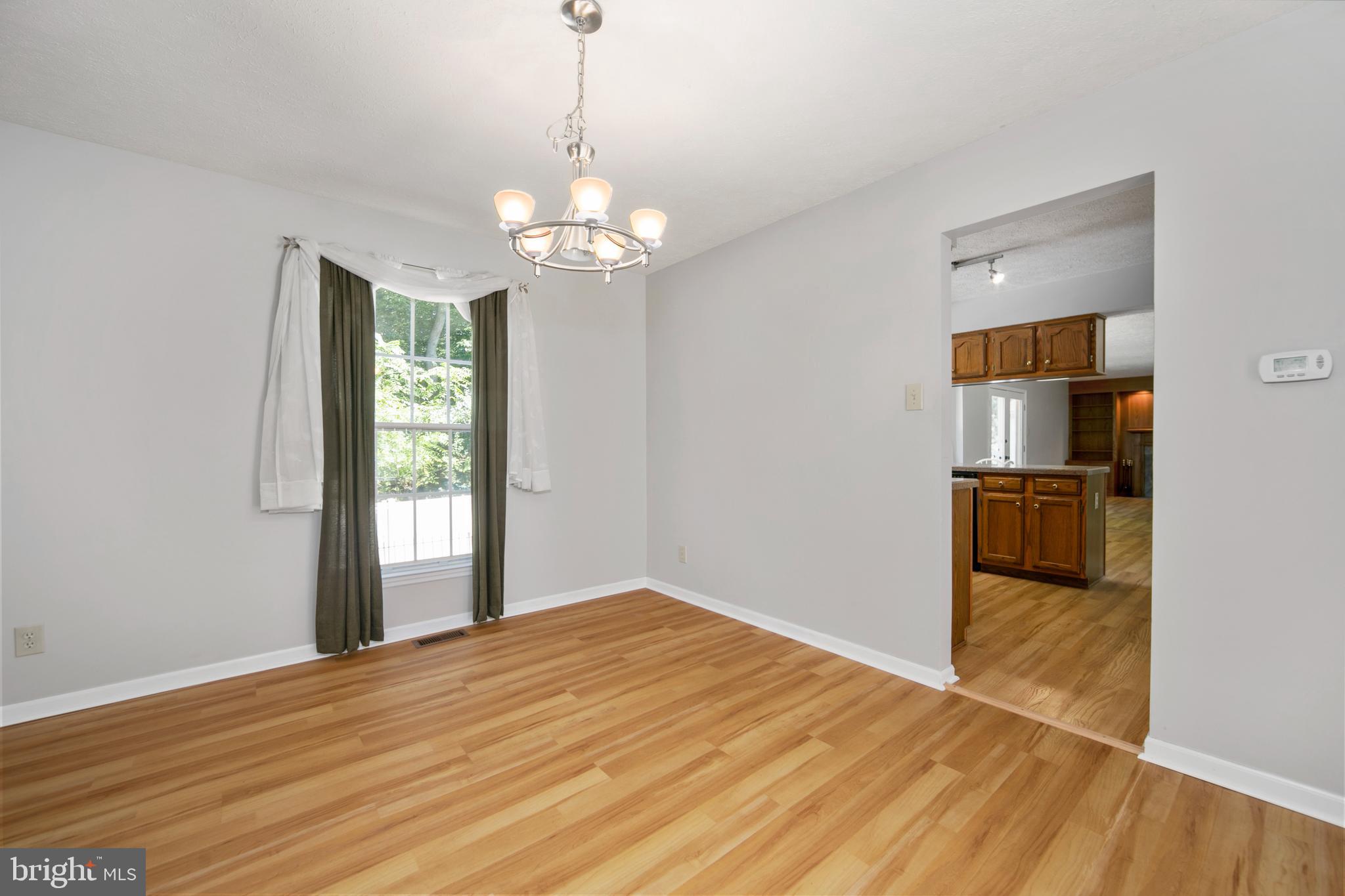 47 Red Bank Drive Sicklerville, NJ 08081 - Photo 9 of 45 Dining Room