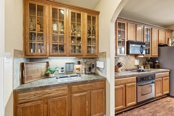 $475,000 | 377 Kirby Drive, Lantana, TX 76226