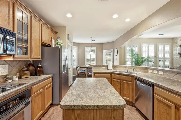 $475,000 | 377 Kirby Drive, Lantana, TX 76226