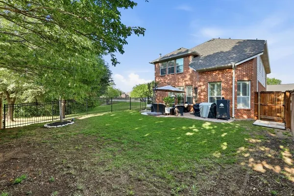 $475,000 | 377 Kirby Drive, Lantana, TX 76226