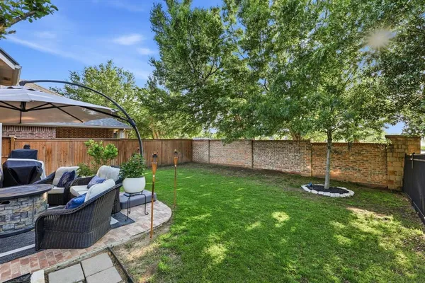 $475,000 | 377 Kirby Drive, Lantana, TX 76226