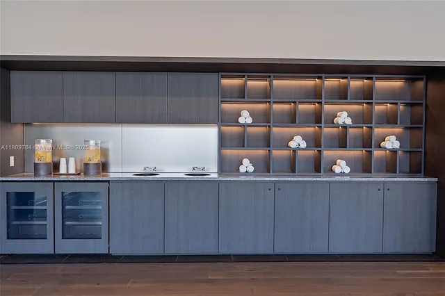 $5,500 | 601 Northeast 1st Avenue, Unit 4907, Miami, FL 33132