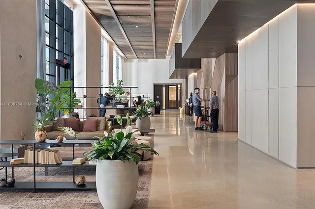 $5,500 | 601 Northeast 1st Avenue, Unit 4907, Miami, FL 33132