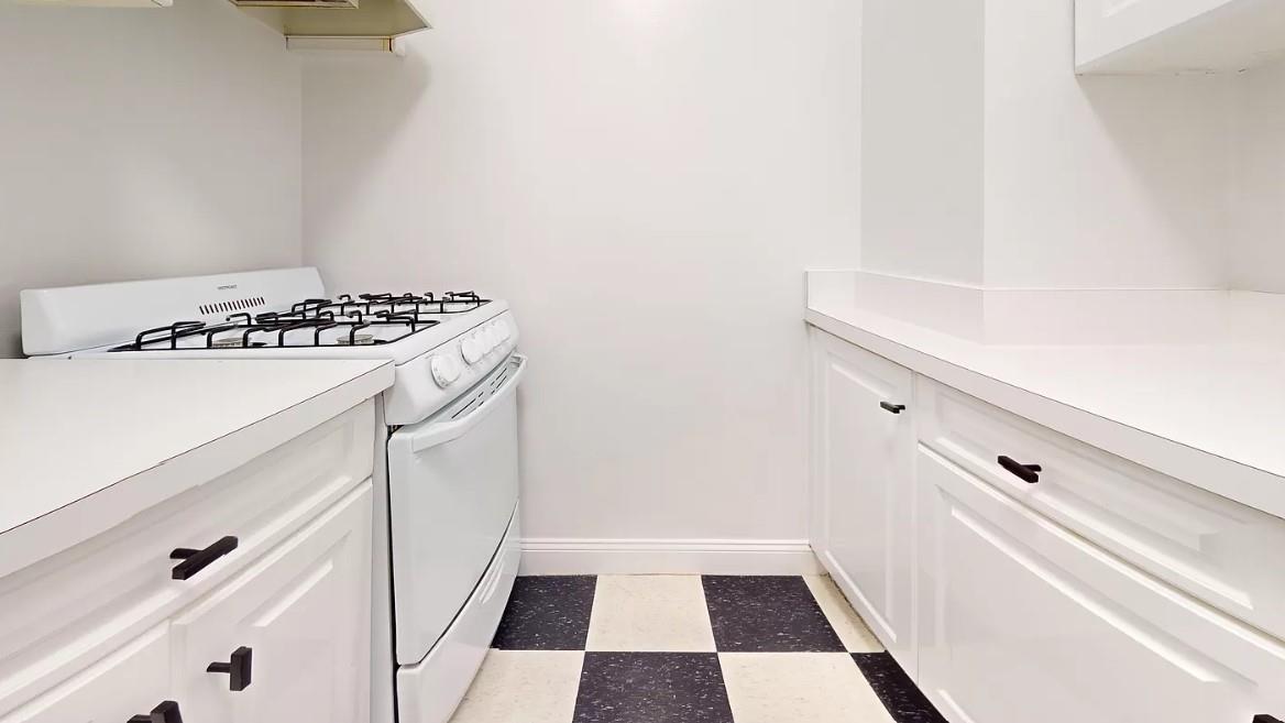 1 Astor Place, Unit 7N Manhattan, NY 10003 - Photo 9 of 12