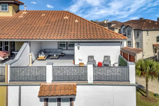 $465,000 | 6 West Oaks Drive, Houston, TX 77058