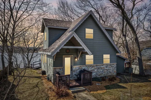 $825,000 | N3431 Tipperary Road, Poynette, WI 53955
