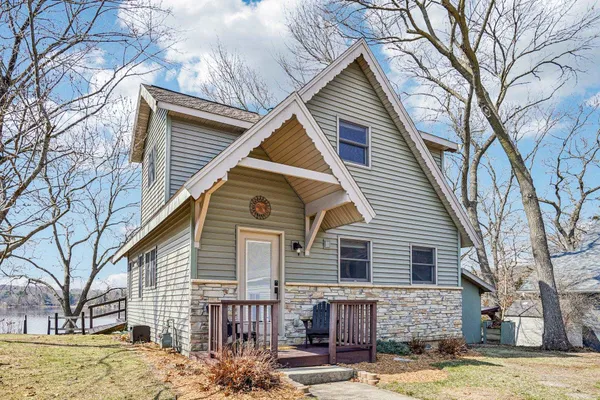 $825,000 | N3431 Tipperary Road, Poynette, WI 53955