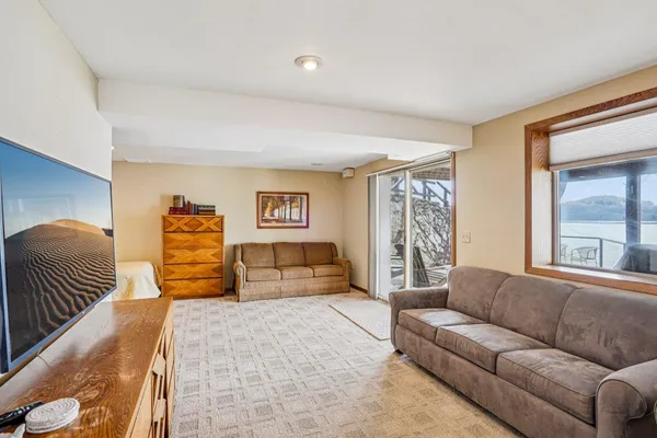 $825,000 | N3431 Tipperary Road, Poynette, WI 53955
