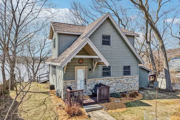 $825,000 | N3431 Tipperary Road, Poynette, WI 53955