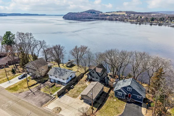 $825,000 | N3431 Tipperary Road, Poynette, WI 53955