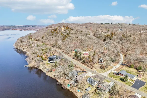$825,000 | N3431 Tipperary Road, Poynette, WI 53955