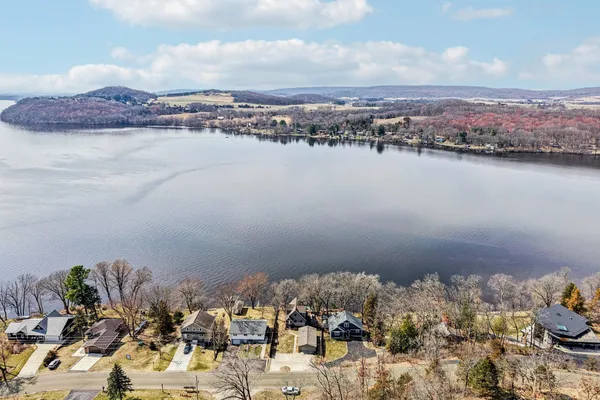 $825,000 | N3431 Tipperary Road, Poynette, WI 53955