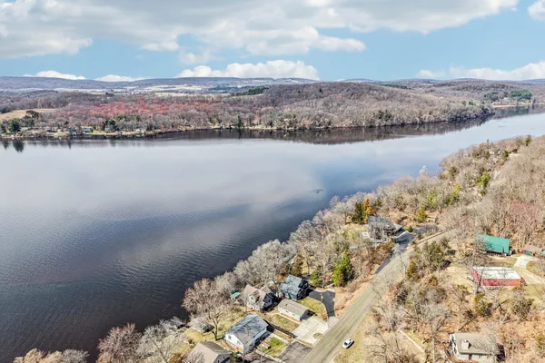 $825,000 | N3431 Tipperary Road, Poynette, WI 53955