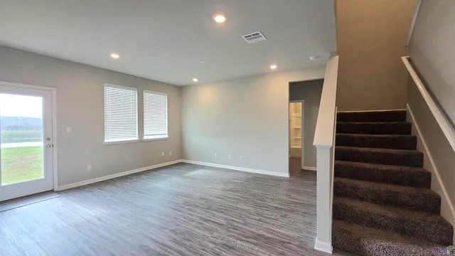 $2,100 | 5376 Windswept Lane, Zachary, LA 70791