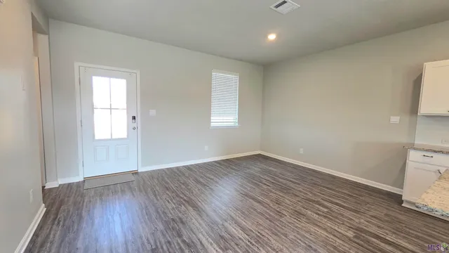 $2,100 | 5376 Windswept Lane, Zachary, LA 70791