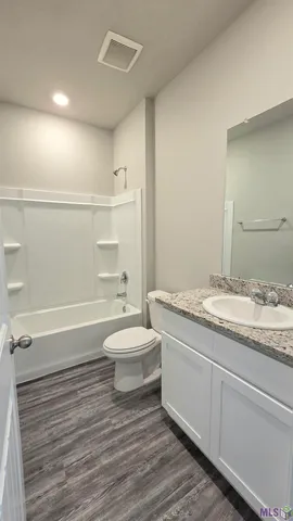 $2,100 | 5376 Windswept Lane, Zachary, LA 70791