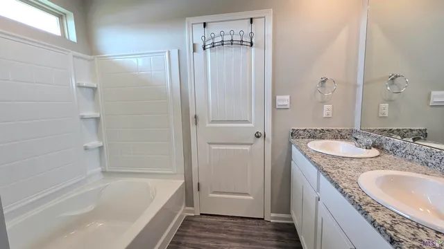 $2,100 | 5376 Windswept Lane, Zachary, LA 70791